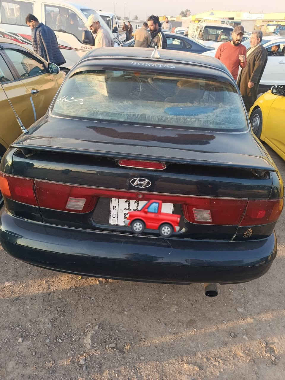 سوناتا 2 موديل 1995 لون زيتوني  
سيارة جاهزة من كلشي   رقم بغداد

كير اتوماتيك
تأير ويل كب
صدر جديد
كهربائيات جاهزة 
تبريد 
وتدفئه شغال
كير ومحرك جديد
غرفه نضيفه 
منضومه زنون وجميع كهرباء شغاله
صبغ عام 

سعر 52 ورقه بيها مجال
مكان بغداد اليوسفية 
***********
