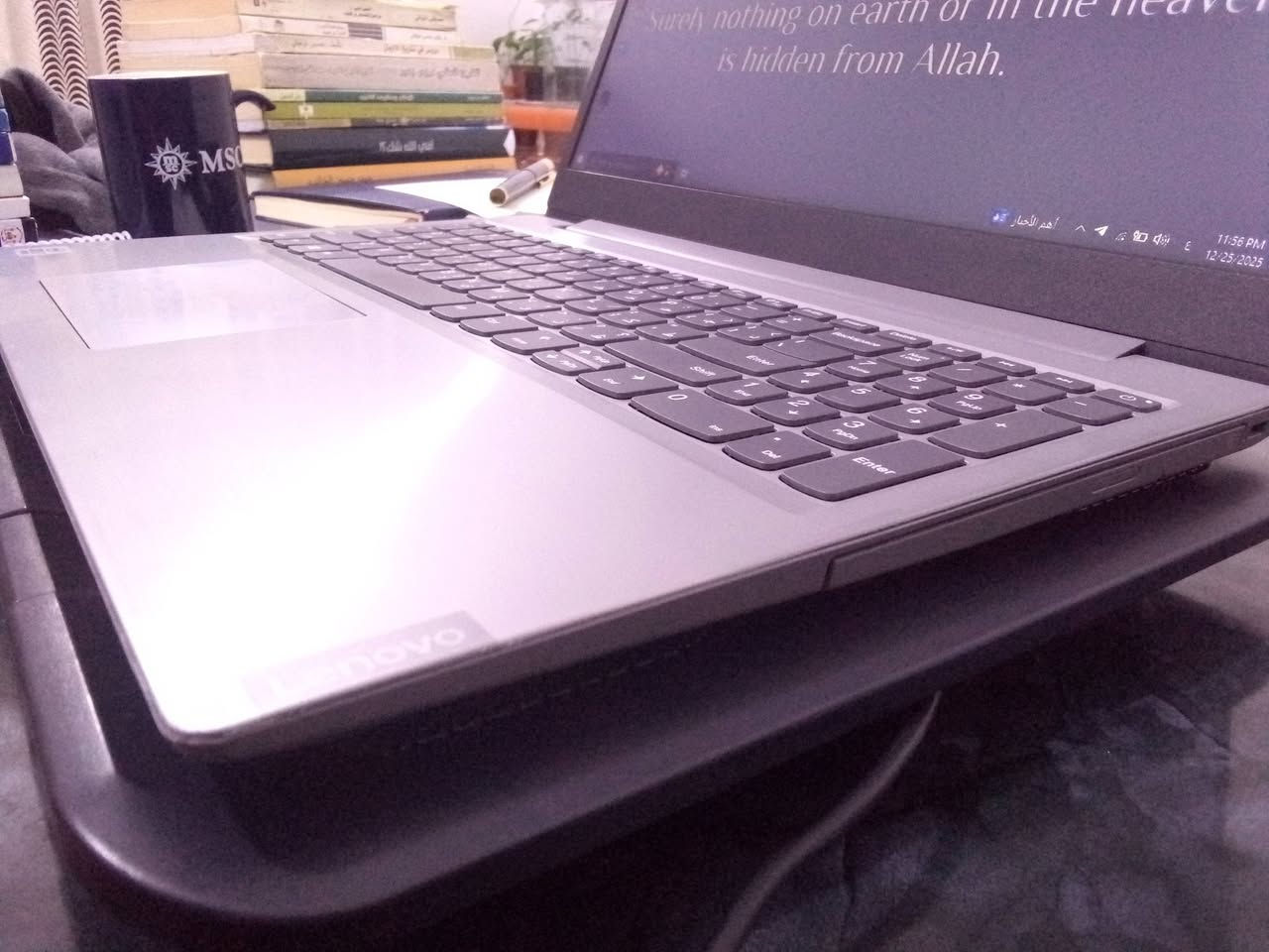 سلام عليكم
لابتوب لينوفو للبيع
الجيل العاشر core i3 فئة المعالج U
ذاكرة ١ تيرا نوع الهارد hdd الأصلي مال اللابتوب، مع وجود منفذ هارد m.2 طبعاً إضافة إلى منفذ القرص ممكن يتبدل هم بهارد
رام ١٢ گيگا وقابل للتطوير أكثر
كرت شاشة خارجي بحجم ٦ گيگا 
حجم الشاشة ١٥.٦ وكاميرا أمامية دقة واضحة وقابلة للتحكم تفتحها أو تغلقها، ونظافة ٩٥٪
المنافذ الموجودة بيه
منفذ lan
منفذ hdmi
منفذ usb 3 عدد ٢
منفذ سماعة
منفذ type c
منفذ dvd
بيها عيب واحد فقط وهو أنه قطعة الماوس المربوطة بالمذربورد مشلوعة وفمتشتغل وبالصيانة لو تنلحم لو تتبدل وسعر الجهاز ٢٧٥ وبي مجال للطيبين 
مكاني بغداد مدينة الصدر وللتواصل والاستفسار أكثر خاص أو على الرقم ***********.
