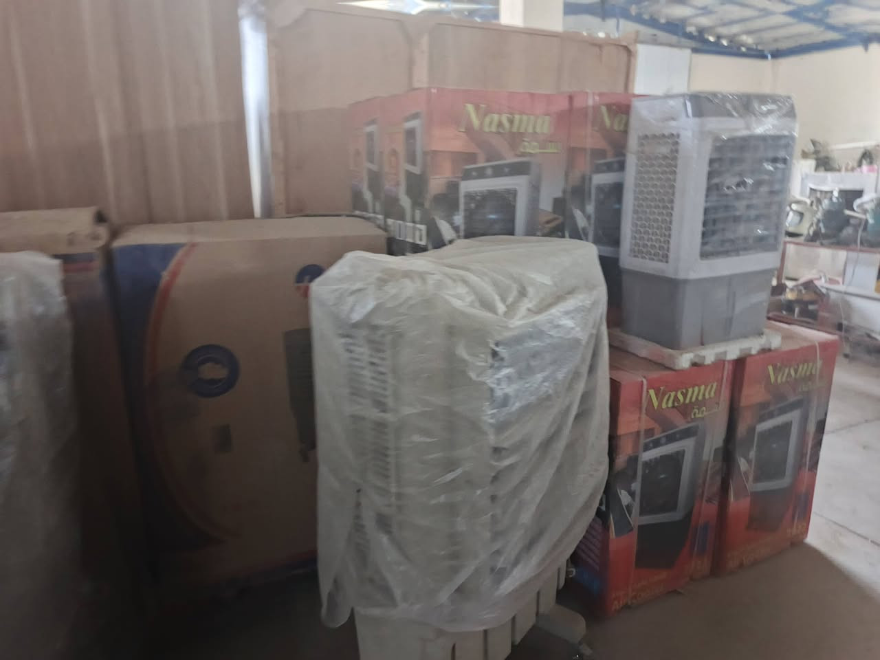 السلام عليكم كنفيرات للبيع نضافه 100٪ شراي يتصل متوفر كميه خير من لله ***********
