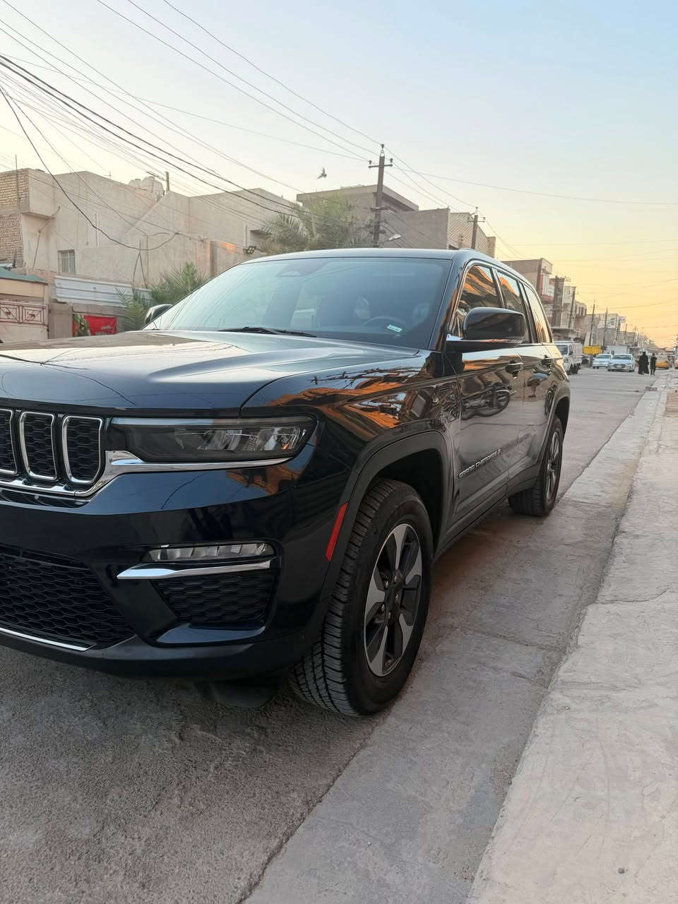 السلام عليكم…👨‍⚖️
للبيع Jeep
موديل2024
فول مواصفات✅
بانوراما✅
كُشنات،تدفئة،تبريد قطعتين ✅
حساسات امامي ،خلفي وجانبي ✅
نقطة عمياء✅
بريك ذاتي✅
جنطة كهربا ✅
باقي المواصات المعروفة✅
وارد امريكي ✅
الضرر..مكان الرقم الخلفي فقط شبر 
الدعامية الخلفية سليمة ✅
مكان السيارة..بغداد
الهاتف/***********
السعر/٣٢٥$
