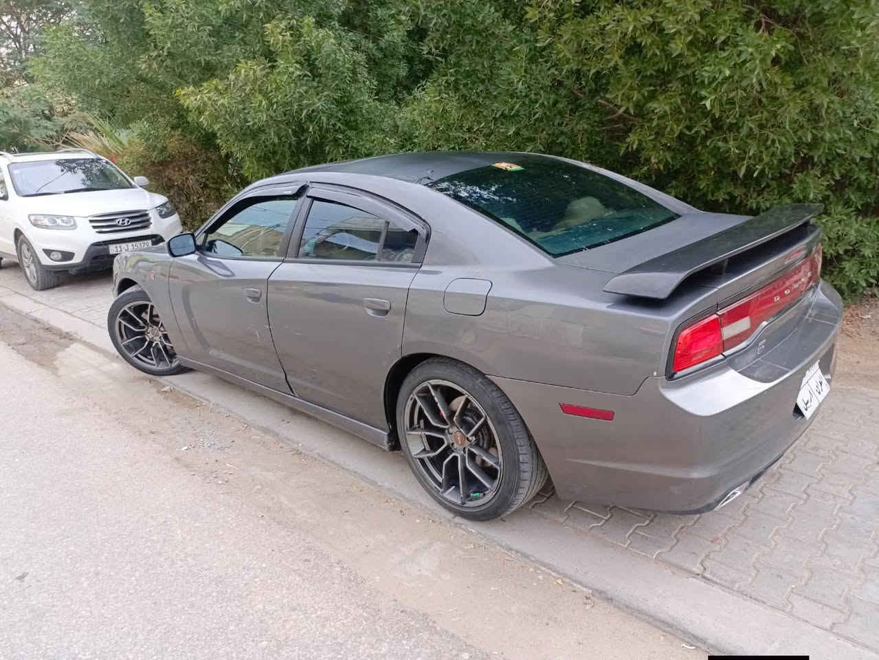 السلام عليكم جارجر 2014اصل اصل
كصه جنطه شغل باجات
متومه شمالي االماني 
واجهه من المرور شرط شرط الحاسبه 
مكينه 8   وياله كروم اصلي حجم19 سعره 6 اوراق
 المرغوب مكينه وكير وحاديه واتخم تاير كله جديد 
تبريد تئدفه 
مسجل9سماعات تحكم بلستيرن
كشنات كهربائي منضومة زنون نهار ب200الاف شاده 
سياره اذا بيه نقص اني اتحمله 
السعر 45وبيه مجال للشراي أو مراوس محتاج فرق لاستفسار ‪***********
