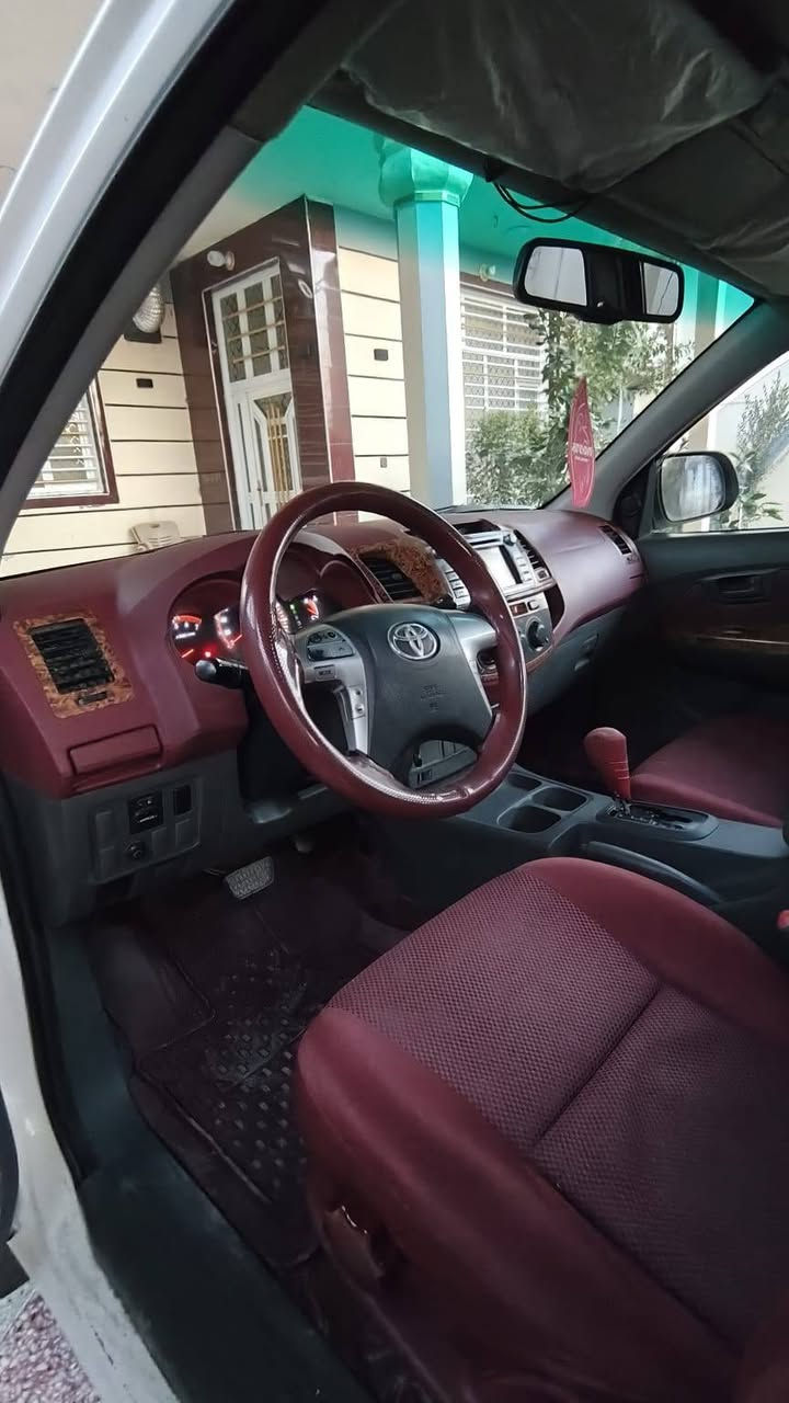 سلام عليكم للبيع بيكم تيوتا موديل 2015 رقم بغداد انكليزي سنويه بسمي سنويه مجدده تحويل مباشر كير اوتماتيك شاصي ١٩ كويتي السياره مكفولة عده بيه بنيد مبدل بلادي بدون دواخل شرط والسونار بل منشور بيه بارد مكانين كير مكينه ما مفتوحه شرط  صدر امامي وخلفي جديد تخم تاير جديد تبريد ثلج دوشمه جديده داخل ماروني ارضيه جلد تحكم استيرن اشاير بل مري ماشيه 227 الف حقيقي سياره جديده ومال جناي السعر 213 & و بيه مجال للشراي قليل رقم الهاتف
***********
***********‏‏‪ 📞
