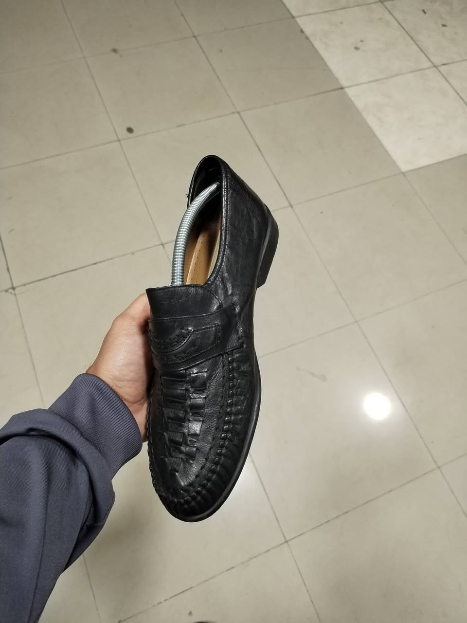 فلات ماركة انركي موريه 
فرنسي أصلي وكالة اورجنال 
بالة اوربي نظافة 💯 
قياس 44 طول القدم 28 
جلد طبيعي فاخر كليا 
قطعة راقية كجول ورسمي 
للحجز على خاص 
أو مراسلة واتساب ***********
توصيل لكل محافظات العراق
