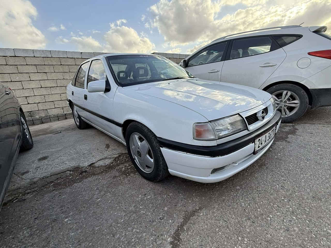 السلام عليكم للبيع اوبل فكترة 18 كير توماتيك تبريد اوكيرمحرك بشرط بيه صبغ شبر تحت الير رقم وسنويه وكابون بانزين جديد ***********
