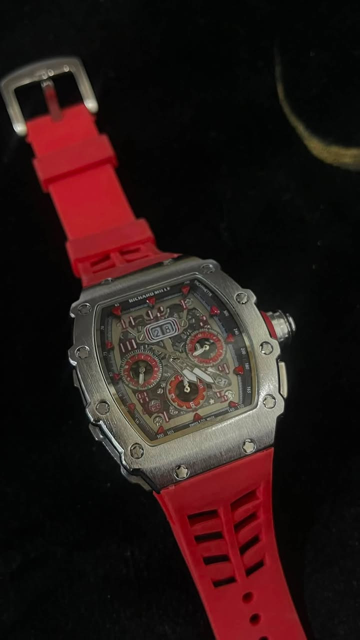Richard Mille ❤️⌚

إذا تريد ساعة تخطف الأنظار من أول لبسة، هاي هي الاختيار الصح!
تصميم رياضي فاخر، مينة مكشوفة بتفاصيل مميزة، وسير سيليكون أحمر يضيف إلها هيبة وحضور.

✨ شكل فخم
🔥 لون جريء ولافت
💯 مناسبة للكاجوال والستايل الرياضي

إذا تحب تتميز وما تلبس مثل الكل، لا تفوتها.
راسلنا حتى تعرف السعر والتفاصيل، والكمية محدودة. �


**إذا كنت صاحب هذا الإعلان وتريد حذفه لأي سبب، رجاءا أرسل رسالة إلى الدعم الفني**