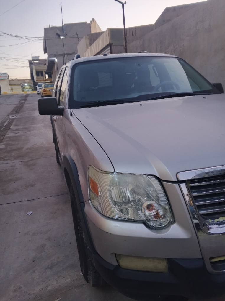 فورد اكسبلور 
موديل2007 
كلين به بي سبوغ بي دةعم 
فول فول مواصفات بدون فتحه
هةمو شتي بةشةرته 
رةقةم سنةوى نوييه 
سيارة شةش بستونة مكينه 4.0
4×4 ثلاث وضعيات 
شوين كركوك 

فورد اكسبلور موديل 2007  كلين تايتل 
بدون صبغ بدون حادث السياره فول مواصفات 
بدون فتحه مكانها كركوك  سعر120$ مجال قليل سيارة ستة سلندر دفع رباعي ثلاث وضعيات تبريد كير مكينه شرط 
*********** كركوك, العراق
