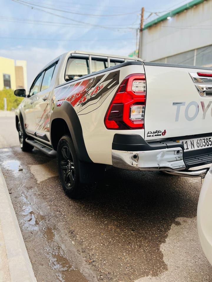 السلام عليكم
تيوتا 2025 
6 سلندر 
كفاله عامه عده بارد اقل الشبر بجاملغ الامامي الباقي كفاله 
ماشيه  15 الف حقيقي 
مرقم بغداد مداور ثاني يوم 
للأستفسار (***********)
