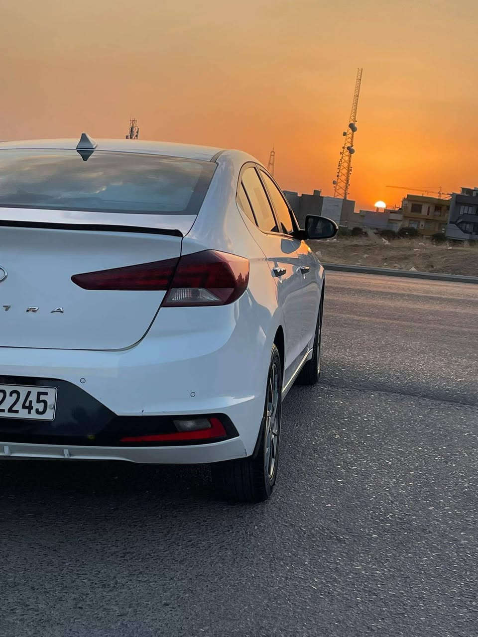 النترا 20 خليجي فول مواصفات فتحه بصمه ترحيب عند الاقتراب   ماشيه 115 الف كير ومحرك كفاله بيها قطعتين بنيد مبدل وبيها ضربه هلال الجاملغ الخلفي والباقي شرط السونار رقم سليمانيه مميز باسمي سنويه جديده هزه جديده 148 وبيها مجال للشراي ***********
