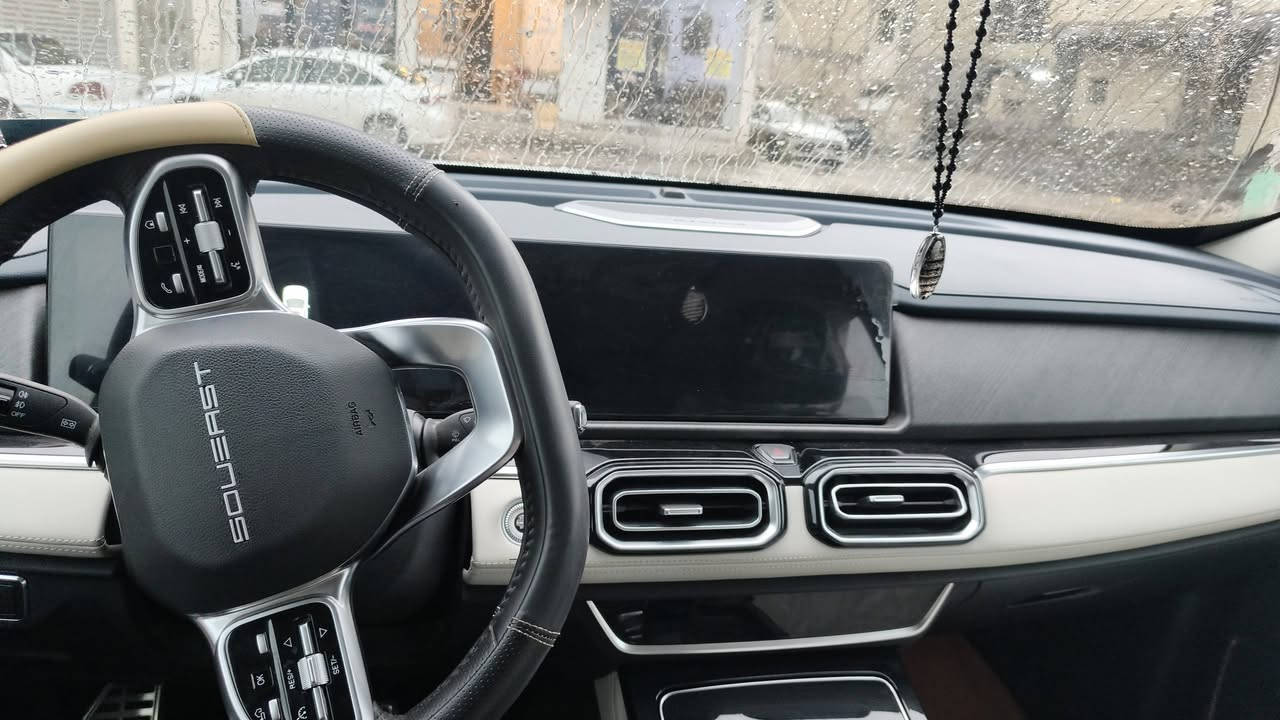 سلام وعليكم
سيارة سوئيست موديل 2026 ماشيه50000 ضمان شركه هارلم,10سنوات رقم بغداد تبديل الدهن في الشركه تضم7 راكب كامره اماميه وخلفيه540 كشن امامي كهربائي بني روما كامره دواره اماميه360 شاشه 24.6انش 
(سعر29مليون ) 
المواصفات
المحرك 1.6لتر نيربو4 أسطوانات 197ناقل الحركه-اوتوماتيكي دبل كلاتش 7سرعات
العداد 50000كم
رقم الهاتف
***********
يوجد واتساب
