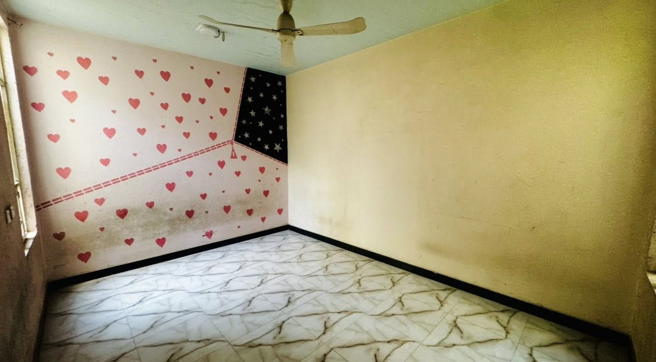 بيت للبيع
السلام عليكم 
بيت 120 م 
نزال 20 م
عرض 6 م
طابق واحد ،
غرفه جوه وغرفه فوك مع حمام
مطبخ 
استقبال 
صاله 
منور عدد 2
حمام وصحيات عدد 2
ديالى-بعقوبه- الرحمه شارع مدرسه الأصمعي بالبداية ،
للأستفسار رقمي :***********
