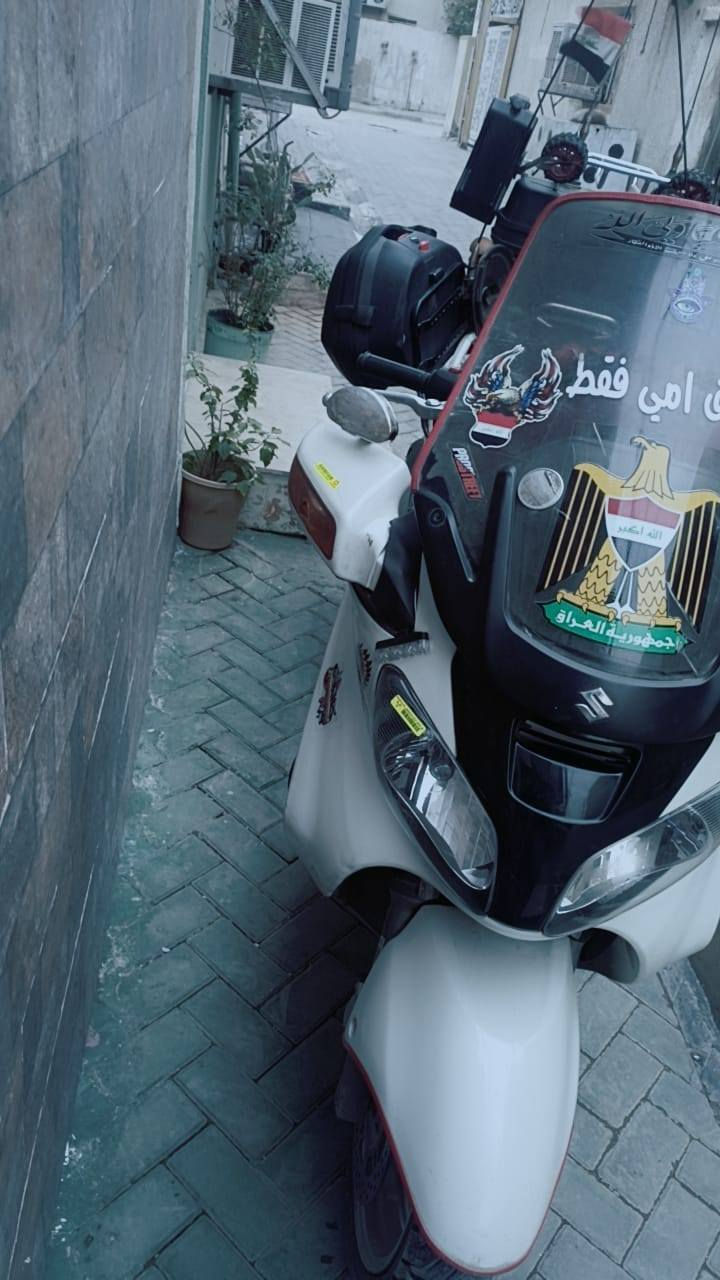 سلام عليكم
سازوكي سكاي ويف 650 دراجه نضيفه 
ملغمه غراض مثل ما موضح بصور شاشه كبيره دمامات جنط 
ابلادي ممفتوحه كفاله كير ومكينه 
كفرها نضيف مثل ما موضح بصور 
ماشيه 72
مستعجل ع بيعتها 
سعرها 14 وبيها مجال لطيبين 
***********
مكانها مدينه الصدر ال55 وره بانزين خانه مال داخل
