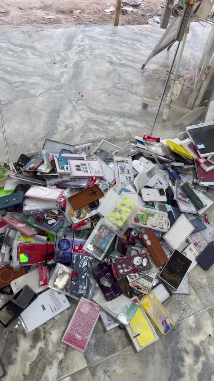 عرض خاص
والعرض بس يوم الجمعه 
 العنوان بل تعليق 
 ***********
وتساب 
تصل  
هوي عروض بل ستوري
