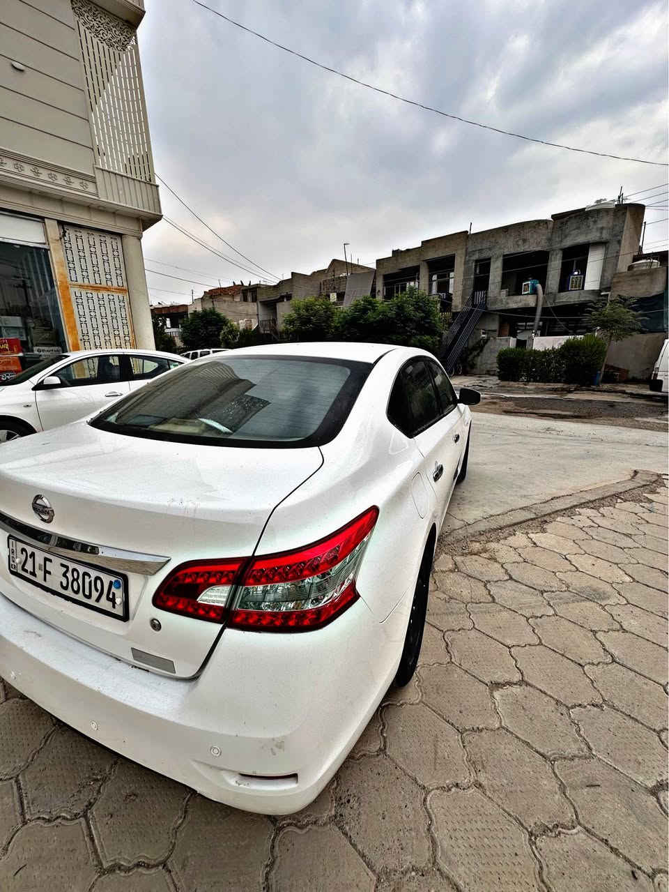 نیسان سێنترا ٢٠١٩مەکینە ١٦ بێ بۆیاخ سەیارەیەکی پاک و بێ کێشە ١٠٠kmڕۆشتوە سپێری دا نەگیراوە 4 تایەی لۆکی لە ژێرە تەنها دو پەڵە ساردی هەیە سەنەویو ڕەقەمی تازەیە تا  ١٢/٢٠٢٩ هایدرۆلیکی گۆڕاوە گێڕو مەکینەو تەحویل و غرامە بەشەرت کامل مەسرەف لە شەریکەوە ٢دەستی کردوە نرخی ١٢٨ مەجالی تیایە *********** كالار, السليمانية
