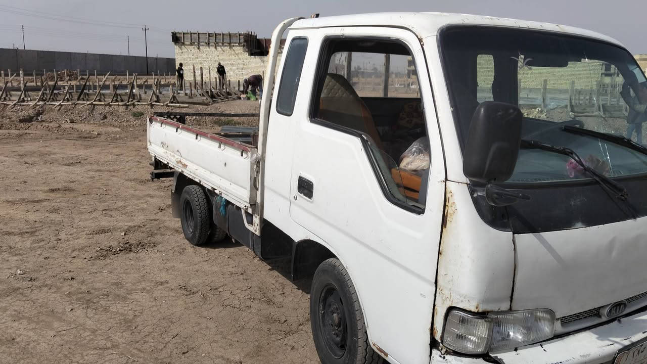 كيا بنكو للبيع أو ل مراوس حسب القناعه  سياره ما ناقصه شي بس بيها شغلات ملاحضات مكان 
بغداد رقم الهاتف *********** رقم ديالى
