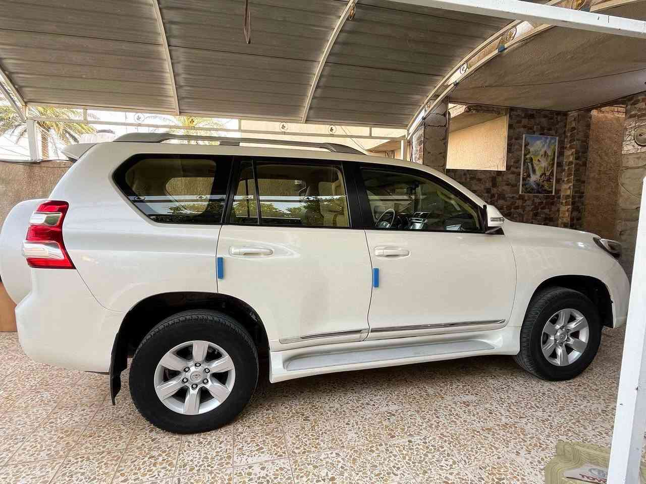 مكلف بالنشر
تويوتا برادو 2014 بغداد محرك 6 سلندر4000
 نظيفة جدا جدا 
مواصفات TXL كله مال الشركة 
ماشية 226 ألف عداد حقيقي
كير ومحرك مال الشركة مكفولات 
فتحة بالقمارة دبل تانكي ثلاجة
السنوية مجددة لغاية 29
السعر 310 وبيها مجال للاستفسار *********** ابو علي
