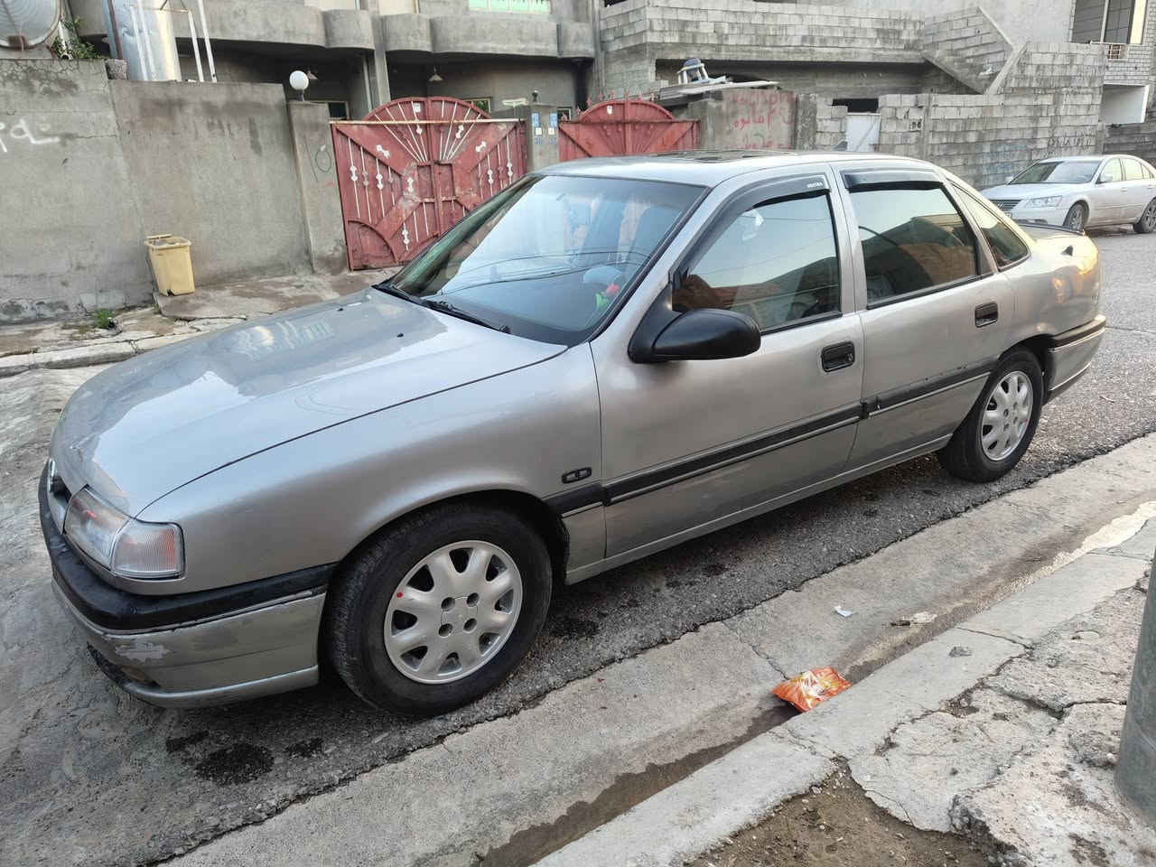 للبيع موديل 93 حجم 20 رقم اربيل كير أوتوماتيك ABS قفل مركزي بلاد تبريد شاشه ايبات كامر كير محرك شرط سعر 42 مجال ***********
