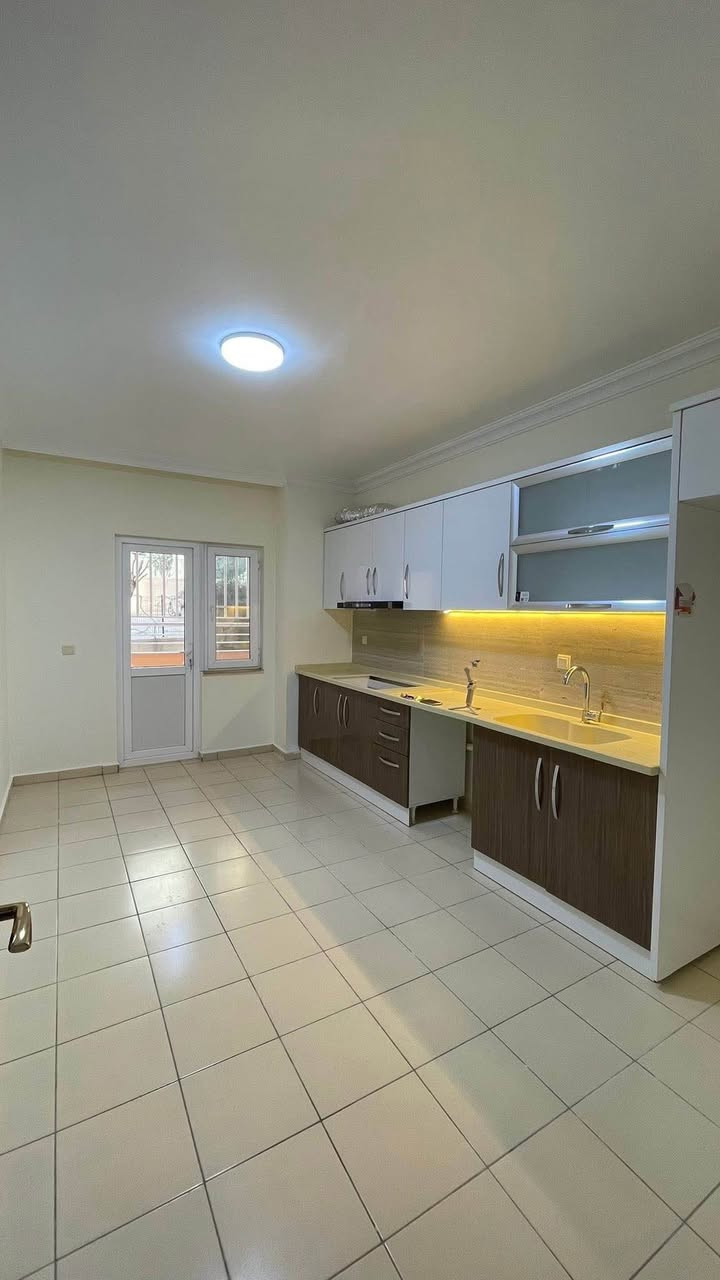 فرصة مميزة للسكن الراقي في مجمع افروستي – نوع B

شقة للبيع في مجمع افروستي
📐 المساحة: 186m
🏢 الطابق: 1
🌤 أطلالة مباشرة على الحدايق
للمزيد من المعلومات:
0750 200 8118
0770 448 8118 دهوك, العراق
