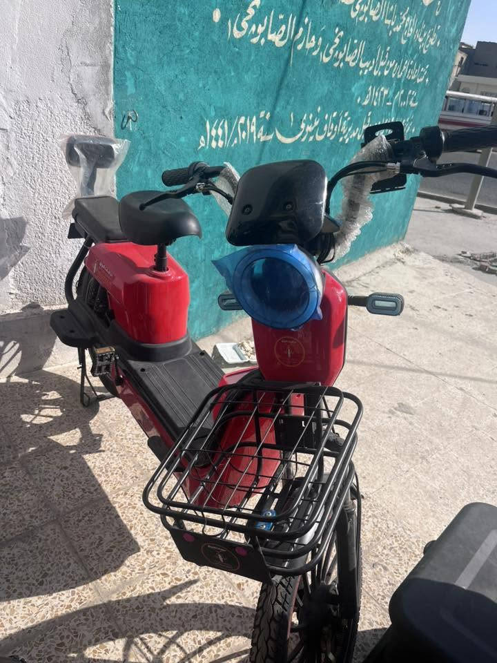 للبيع 5بطاريات دبل وملف 1500سرعة 60 حقيقي بيها 3 سرعات الشحنه والوحدة تمشيك 30 كيلومتر ما ماشيه زيرو بعدها جديدة الدراجة متوفرة بالون النيلي والاحمر  السعر 590 الف وبيهاا مجال بسيط للاستفسار الاتصال بالرقم ***********فقط واتساب
