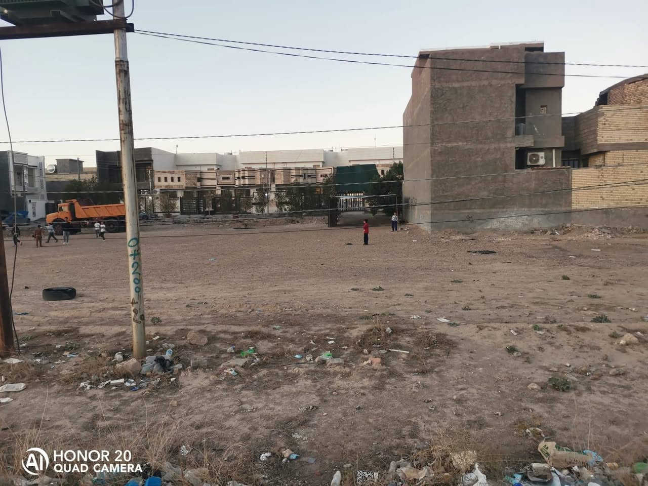 قطعة أرض للبيع 
المساحه ١٥٠
الموقع الجغيفي الثانيه خلف شارع ٦٠
كامله الخدمات 
للاستفسار الاتصال على الرقم 
***********
https://maps.app.goo.gl/fgTSjMHKnGFExG4A7
