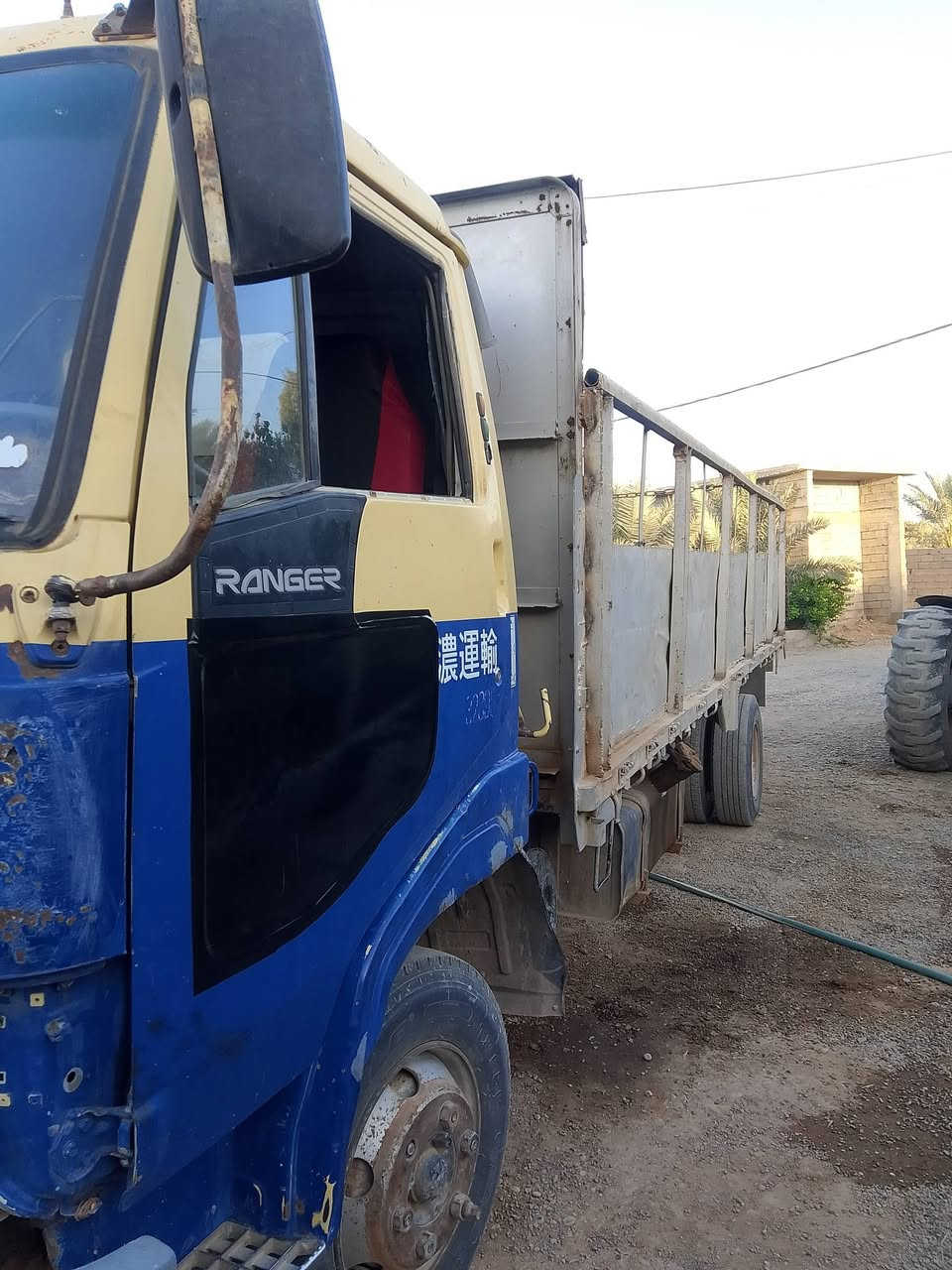 السلام عليكم لوري هينو حجم المحرك 60للبيع رقم كركوك السنويه نافذه تريد تحويل تريد  وكاله اتصال او تدلل بس الرجاء لاتواعد إذا ماتشتري الناس على باب الله ***********/***********
