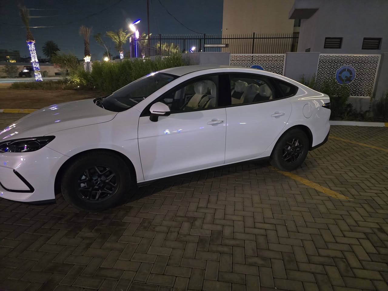 بي واي دي سيل 05 موديل 2025 سياره ماشيه 3000 مرقمه وكامله مغلفه كشنات وكاعيه جلد بعده بحاله الوكاله مكفوله بيه فوك رقم بدعاميه شخص بسيط ومكحل مال تحميل مكاني حي الجهاد *********** عارضه ب21مليون وبيه مجال بسيط
