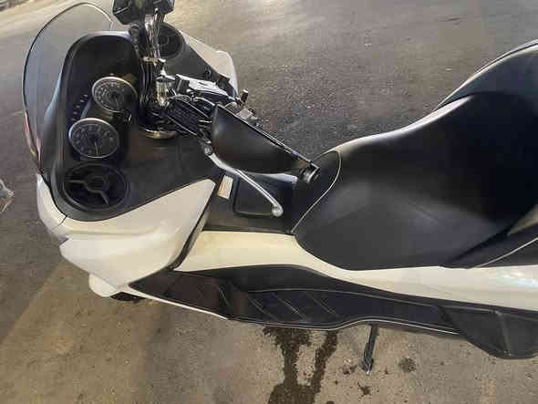 دراجه فورزه 010 للبيع دراجه مكفوله من التاير للتاير دراجه رنبه  مكاني بغداد الجديده ***********
