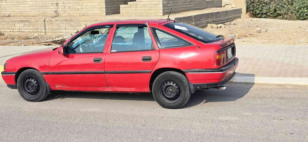 السلام عليكم
للبيع
فكترا ماسحة محرك ٢٠ 
رقم الماني كركوك تحويل مباشر
صدر جديد تايرات جدد 
محرك كير شرط ماتحط عليها الف
مكان السياره العلم 
السعر ٢٩ وبيها مجال 
للاتصال
***********
***********
