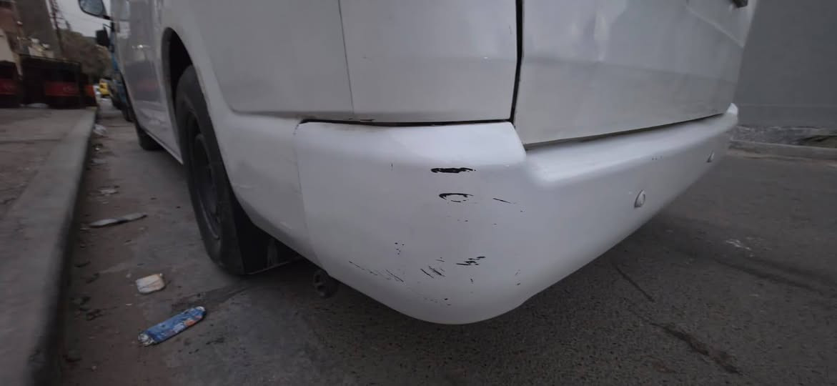 سلام عليكم عندي جنبي عاليه موديل 2014 سياره جاهزه تبريد حدادية دوشمه كشنات قلاب اظافيه كهربائيات كله شغاله 
اكسن جديد مال هايسه اكلج جديد تخم تاير جديد سياره متصرف عليها دينار وسنويه بسمي شرط تحويل 
سعر 150 ورقه وبيها مجال حك جيه 
رقم تلفون *********** عنواني بغداد الحريه
