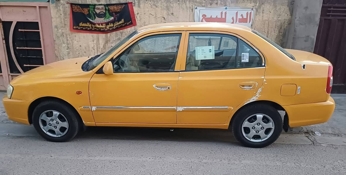 السلام عليكم فيرنه مديل 14 باسمي مامعيوده بلاديه كفاله عامه  سياره احلا من صور جديده جاهزه ع اخر  كبل الشغل السعر ٧٥ وبيه مجال ***********  بغداد الامين

