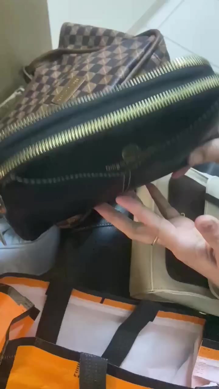 سارة سروش #جنط #حقائب اكسبلور#For_you#


**إذا كنت صاحب هذا الإعلان وتريد حذفه لأي سبب، رجاءا أرسل رسالة إلى الدعم الفني**