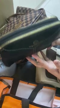 سارة سروش • جنط • حقائب