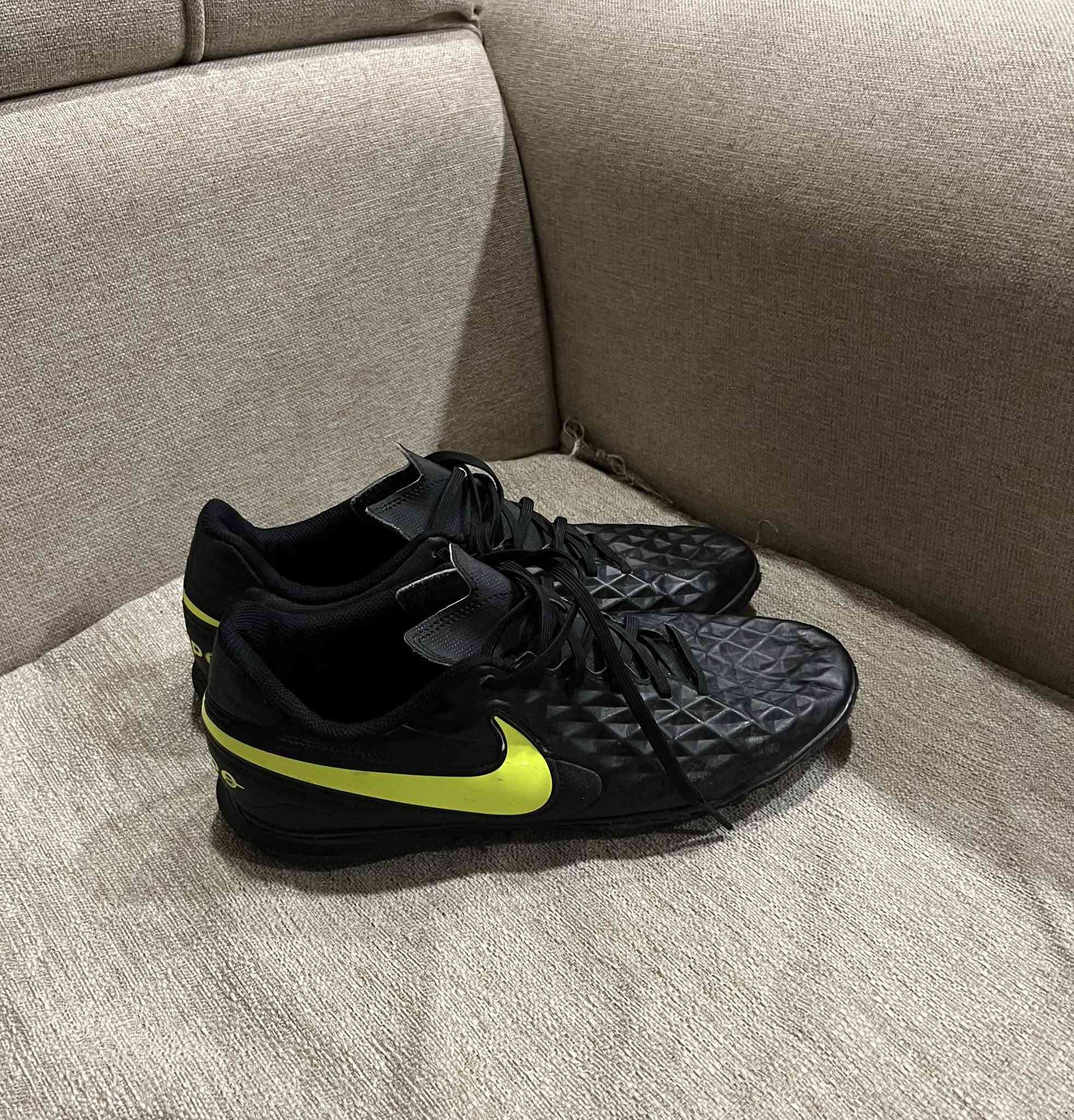 تيمبو اصلي باله اخذته ب 50 رايده ب 35 قفل♥️ يلبس 42/41


**إذا كنت صاحب هذا الإعلان وتريد حذفه لأي سبب، رجاءا أرسل رسالة إلى الدعم الفني**