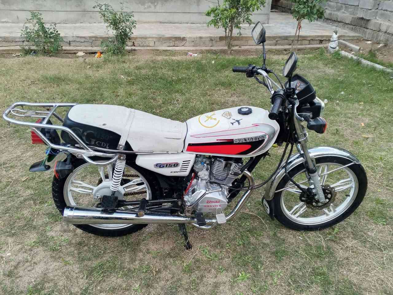 سلام عليكم دراجه لبيع موديل 2020
كلشي شغال بيه اشاير ول دشبول ولايت كلهن شغالات محرك نضيف فول دراجه نضيفه حيل ونشطه 
السعر 550 وبيه مجال قليل الشراي يتصل ***********
