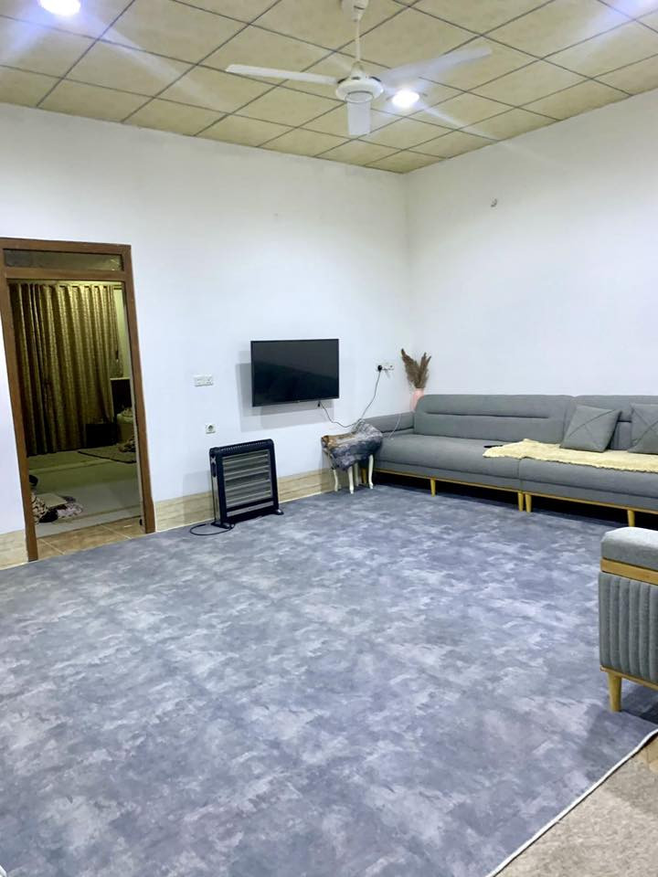 دار طابقين للبيع/رحيم اوة/سرچم/فلكة اخوان

المساحة: 190 متر 

الطابق الاول يحتوي على: 
(2 غرف نوم+هول+استقبال+مطبخ حار
+مطبخ بارد+كراج سيارة+صحيات)

الطابق الثاني هيكل غير مكتمل 

لمعرفة السعر والاستفسار الاتصال على الارقام الاتيه:
(***********) اسيا 
‏(***********‏) كورك 
او مراسلتنا على بريد الصفحة

ملاحظة: يمكنكم ارسال الأراضي والبيوت
للأعلان عنها عبر صفحتنا بدون مقابل 
يرجى ارسال:
عنوان المُلك كامل 
بعض الصور للمُلك
سعر المُلك 
عبر الواتساب الخاص بالصفحة (***********)

لزيارة مكتبنا على العنوان الاتي: 
كركوك/سرچنار/فلكة سرچنار
