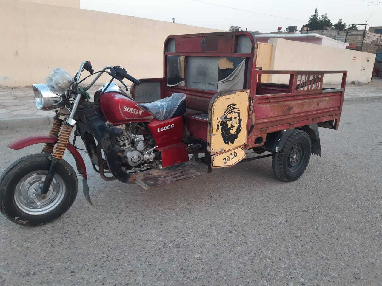 سلام عليكم ستوته سلطان للبيع مديل 14 ستوته نضيفه السعر مليون ونص ولشراي ينتصل ***********
