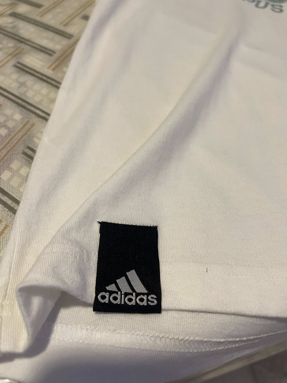 بدي اديداس 
بحال الوكاله 
نضافه ميه ب ميه 
القياس L عرض الصدر 55

يتوفر توصيل كافه محافظات العراق 🚙


**إذا كنت صاحب هذا الإعلان وتريد حذفه لأي سبب، رجاءا أرسل رسالة إلى الدعم الفني**