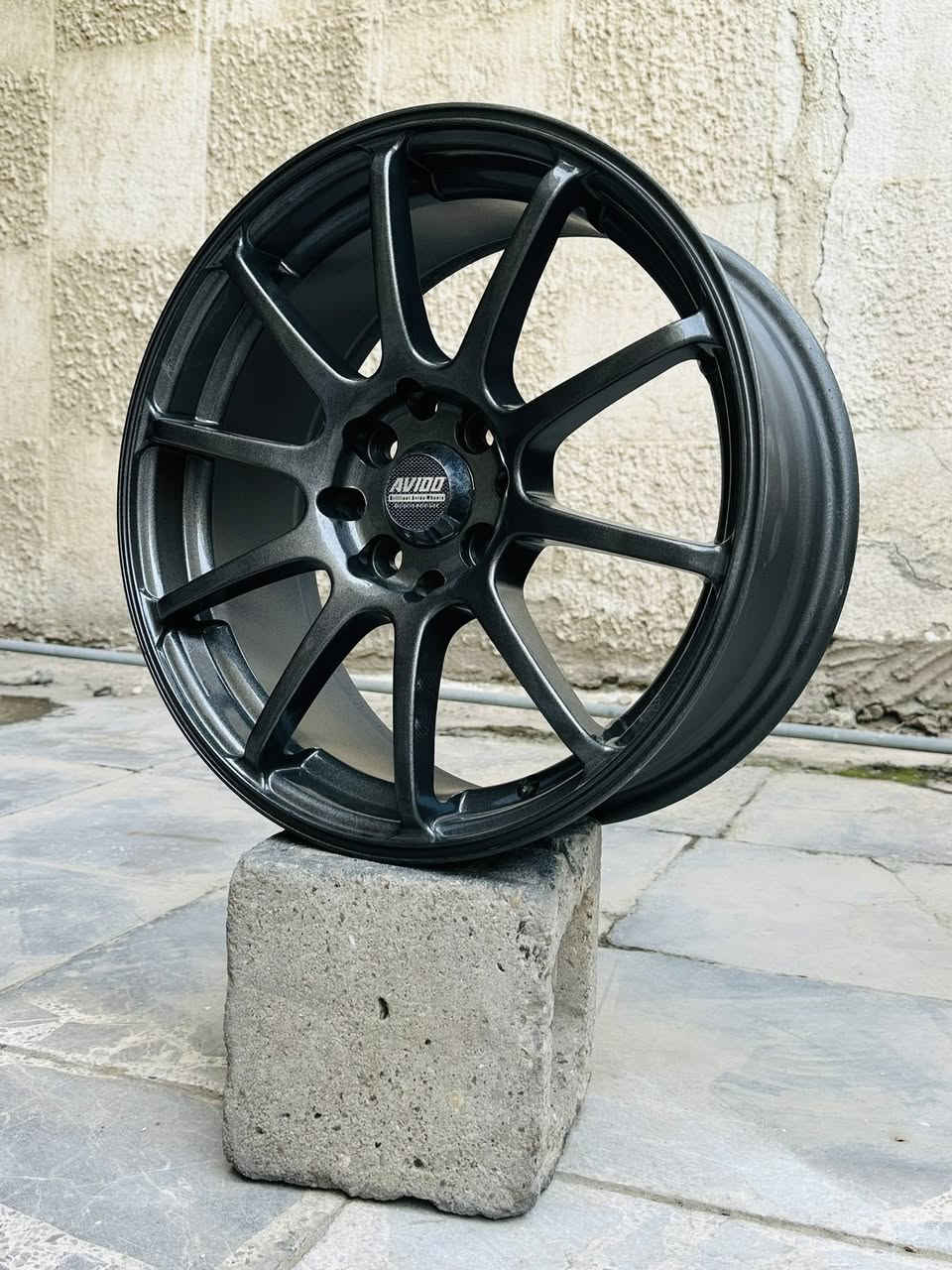 السلام عليكم
تخم ادفان قياس 16 اربع براغي جوكر عرض 7 انج 
سعر 325 الف 
بغداد مجمع مشن تقاطع زيوت معرض الصفار يتوفر توصيل 
للاستفسار واتس اب ***********
