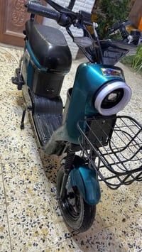 R9 • دراجة شحن • شبه جديدة