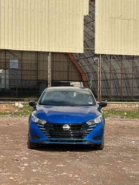 نيسان فيرسا • ٢٠٢٤ • شاشه كاميرا رادار