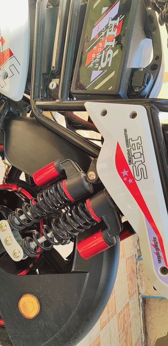 دراجه شحن جديده شرط لفحص مستخدمه أقل لشهر السعر 400 وبيهه مجال لتواصل ع الرقم
***********
