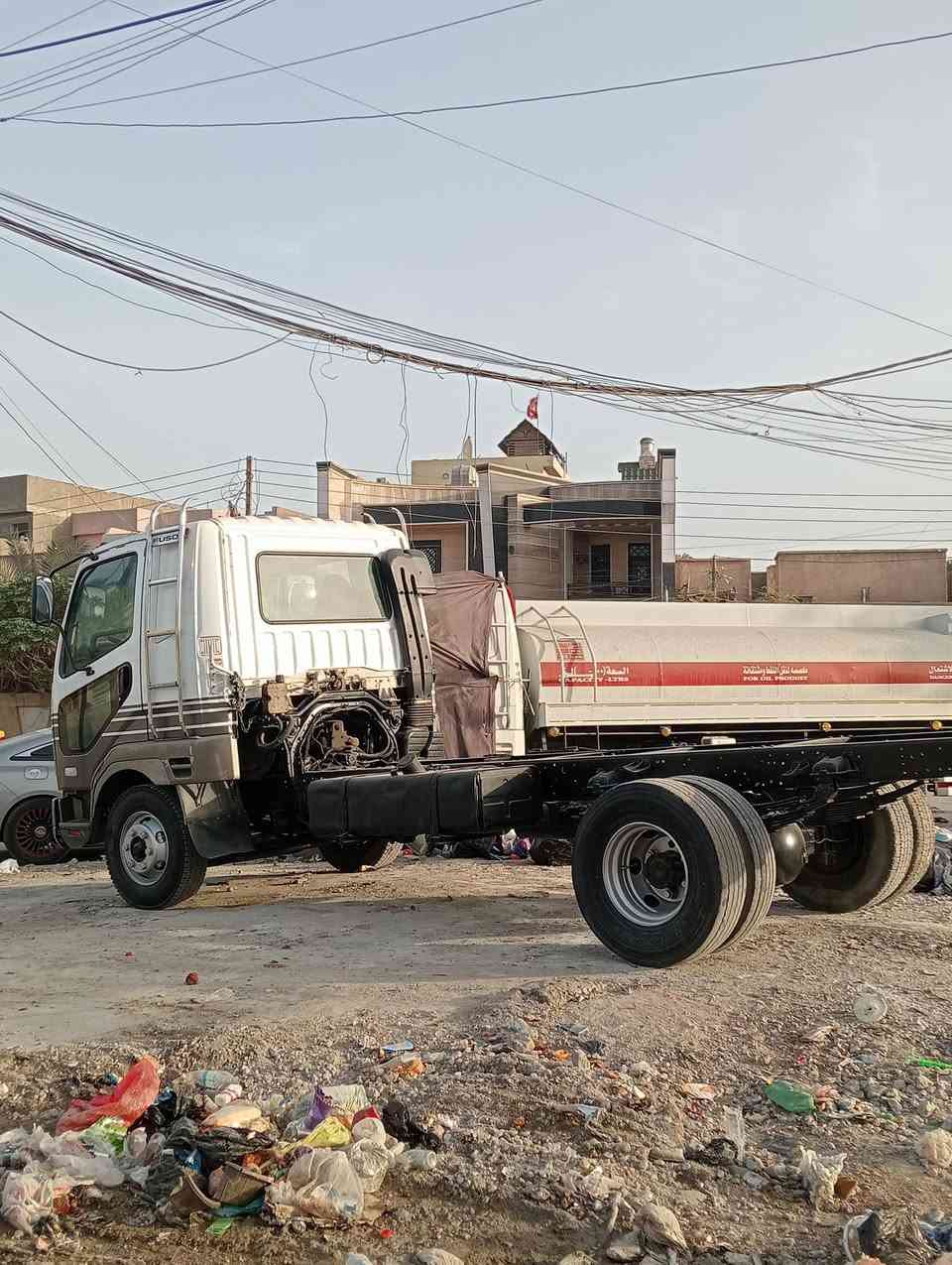 سلام عليكم فوسه بزون مديل 1995 رقم لانبار سيار جديد معروضه 185 وبيها مجال رقم تليفون ***********
