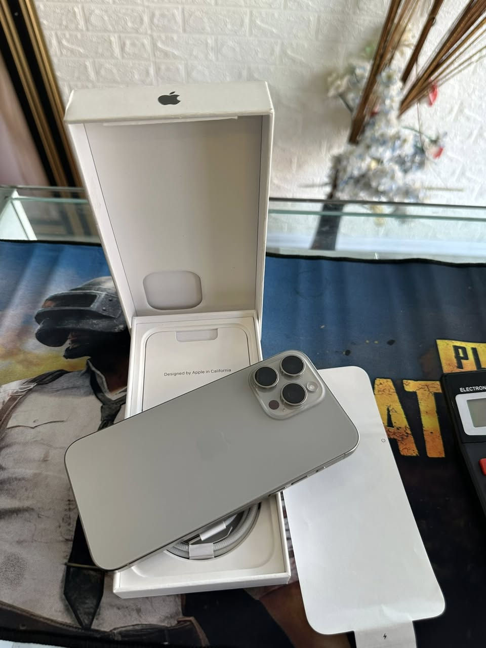 ‏للبيع iPhone 15 Pro ماكس
‏الجهاز كبس ‏ما مشحون ولا مرة 
‏الذاكرة 256
‏نسبة البطارية 100 وما مشحون ولا مرة￼
‏سعر الجهاز مناسب
‏الجهاز أمريكي 
‏بدون سيم
‏بدون شريحة إلكترونية 
‏مو شراي لايدخل رجاءا


**إذا كنت صاحب هذا الإعلان وتريد حذفه لأي سبب، رجاءا أرسل رسالة إلى الدعم الفني**