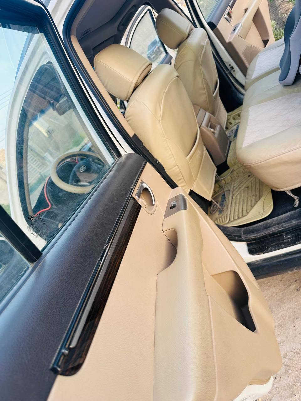سنتافيا خليجي موديل ١١ للبيع مواصفات السيارة ٦ سلندر سبعة راكب ٣ قطع تبريد تحكم ستيرن جهتين اشاير بالمري كاميرا بلاديه كراسي كهرباء الاماميات فتحه سقف بدون صبغ كير ومحرك بدون تبخير بدون تنقيص والسيارة عليها ادامة كاملة بيع او مراوس بسيارة سوناتا
***********
