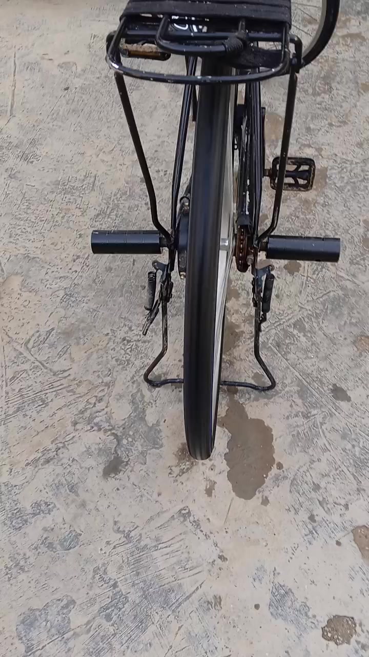 السلام عليكم شباب بايسكل بناتي حجم 26 وياك تمقات سعر 85 وبي مجال مكان الكوت حي الجهاد


**إذا كنت صاحب هذا الإعلان وتريد حذفه لأي سبب، رجاءا أرسل رسالة إلى الدعم الفني**