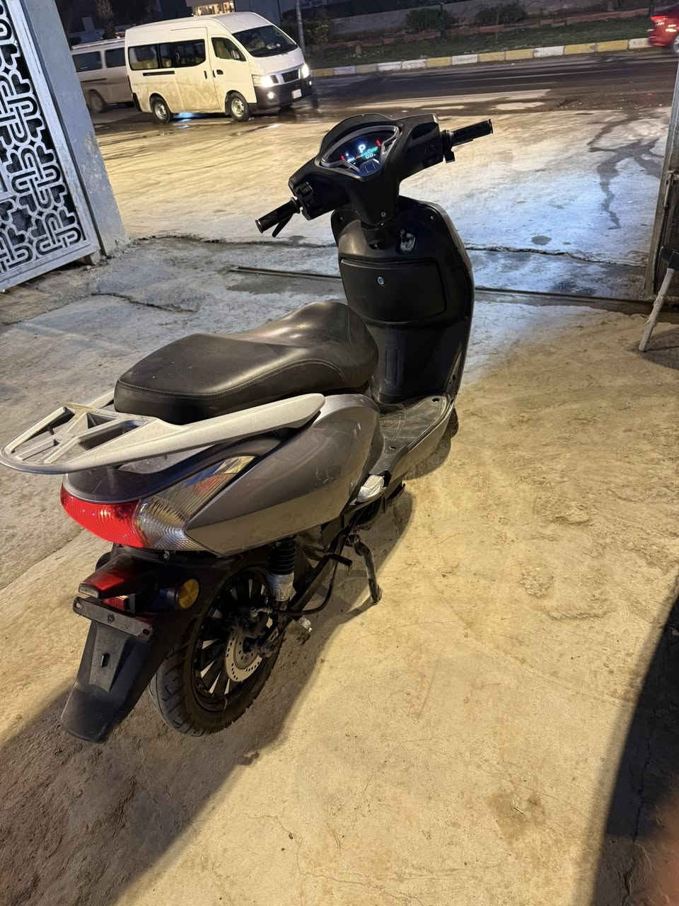 دراجه شحن للبيع بغداد الدوره مجاور كليه دجله يرادلها ادامه *********** واتساب
