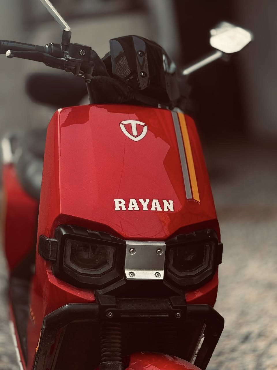 ريان وحش الكــون ☠️
نضافة 99 •/•

ملـف 2000

38 امبير 

نضام R رجوع

نضام سرقة

شاشة ذكية

🛑⚠️ بطاريات بيهن ضعف يعني (نص عمر) 

السعر 750 وبيها مجال

المكان بغداد البلديات 

***********
