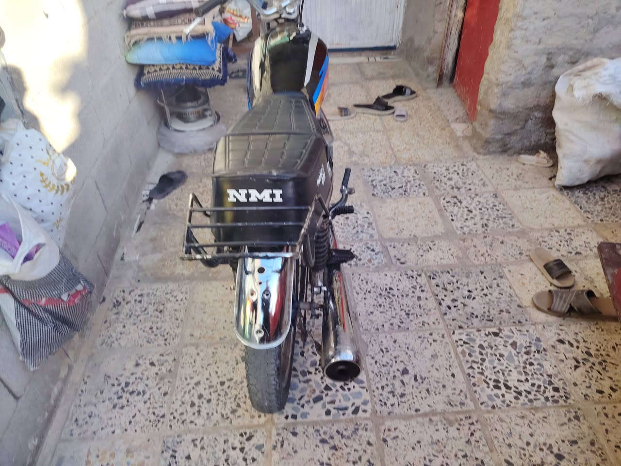 سلام عليكم دراجه لبيع دراجه مرتبه لبيع المكان ميسان السعر خاص ***********
