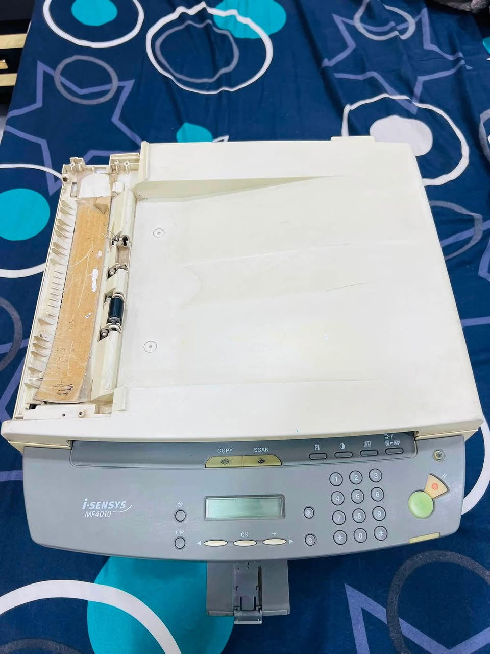 السلام عليكم

طابعه كانون MF 4010 الاصلية في حالة ممتازة

طابعة ليزر متعددة الوظائف الكل في واحد

طباعة-استنساخ-ماسح ضوئي

تتميز بانها طابعة ليزر احادية اللون .

 ابيض اسود (عادي فقط )

سرعة الطابعة تصل الى 20 صفحة/بالدقيقة ،وسعة الورق 250 ورقة

تبلغ دقة الطباعة 600*1200 DBI.

مناسبة جدا لسحب الملازم والكميات الكبيرة 

حبرها بودر (كارتلج) يعني اتركها سنة وما تعطل وهذا اهم شيء

سعر كاترج 10 الاف دينار تكفي ٢٠٠٠ نسخه متوفر باي مكان 

📍العنوان :- بغداد استفسار خاص
رقمي/ ***********
