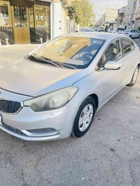 سيراتو خليجي ٢٠١٤ ماشية ١٦٠ رقم بغداد مثل ما موضح بصورة  السعر ١٠٥ وبي...