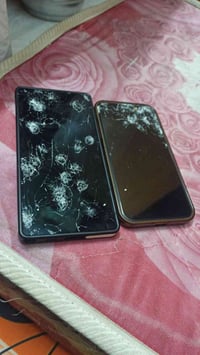 S25 التره بعده بضمانه صار شهر من أخذته بس شاشه تبدله قيم وخذه يرحم ابو...